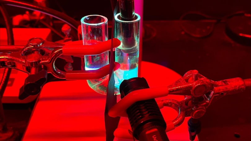 Experimental setup for a light-activated pump